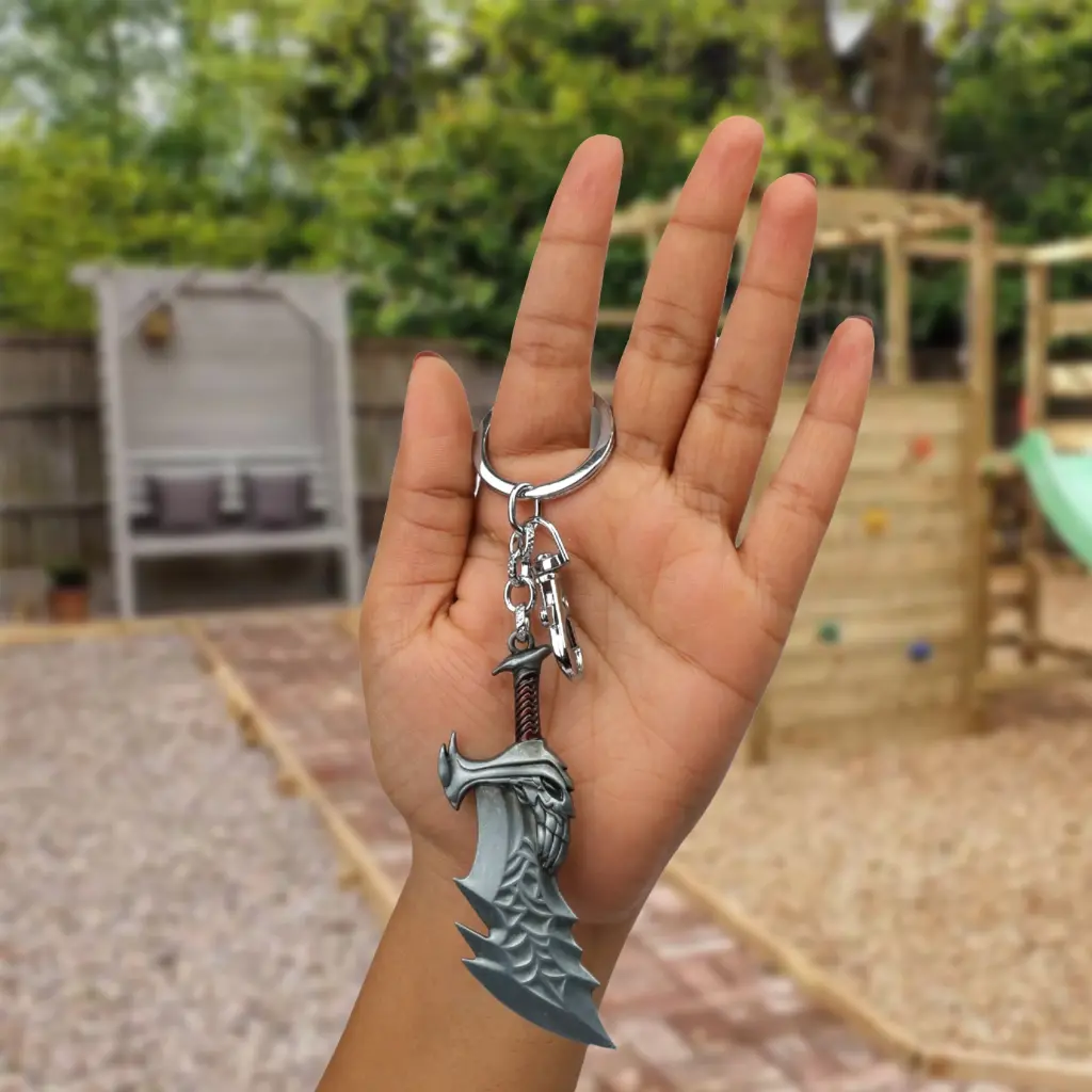 Blades of Chaos (Handheld Version) God Of War Metal heavy Strong Keychain