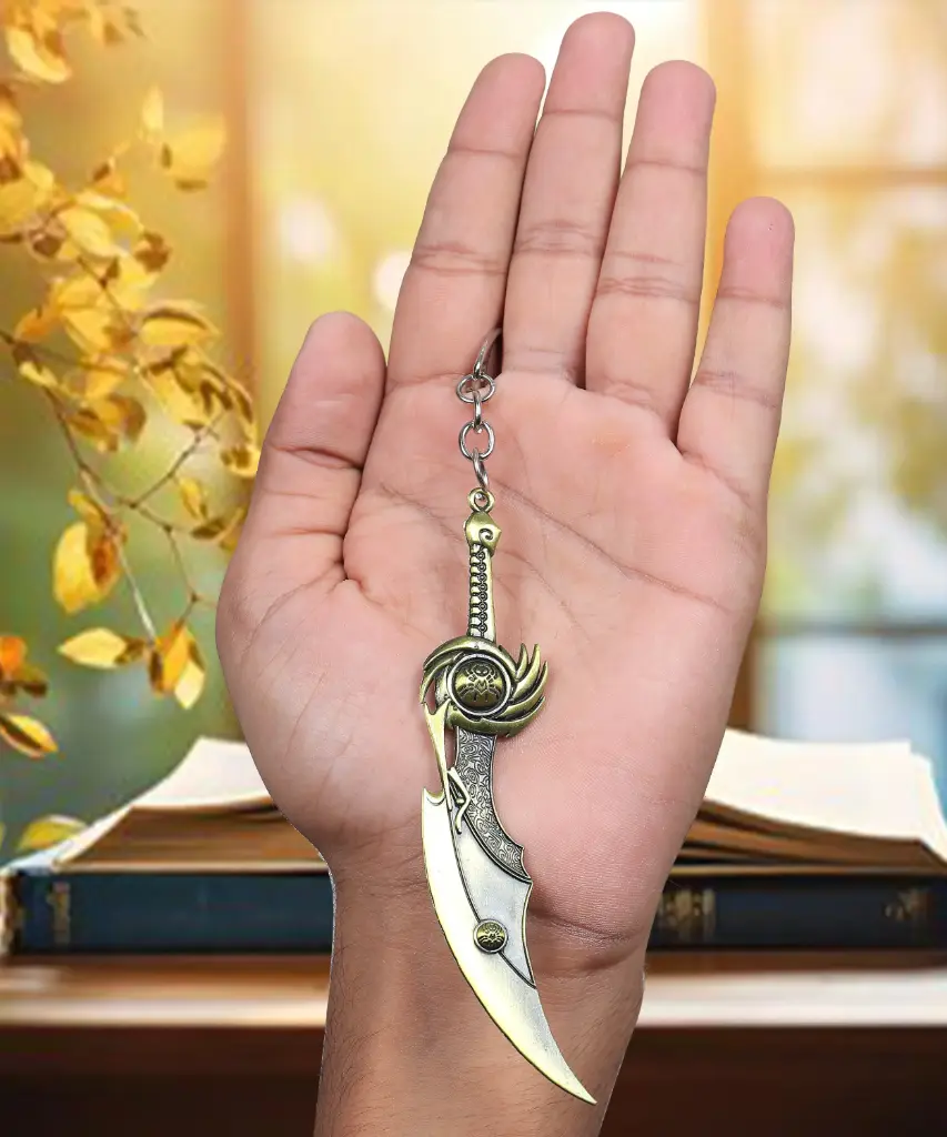 [Fly Sword] Golden Crescent Blade Keychain | Antique Fantasy Curved Sword | Premium Metal Collectible | Warrior Weapon Replica