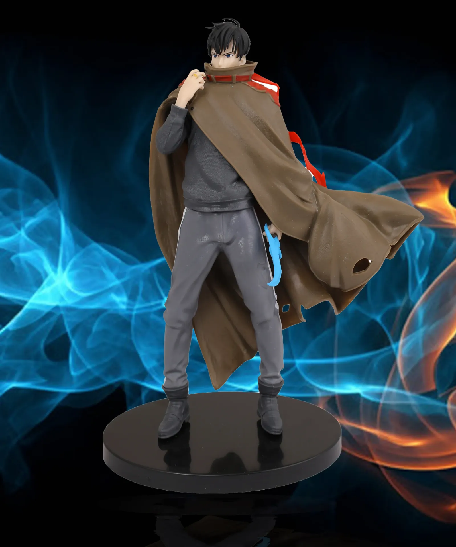 Collectible Sung Jinwoo Hunter Figure with Flowing Brown Cape | Solo Leveling PVC Model Toy for Desk Display